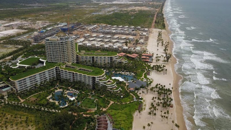 Dốc tiền tỉ ôm condotel, đại gia Hà thành chết đắng bên bờ biển - Ảnh 2. Dốc tiền tỉ ôm condotel, đại gia Hà thành chết đắng bên bờ biển - Ảnh 2.
