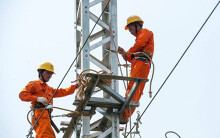 Bộ Công Thương cam kết không thiếu điện trong năm 2020 nhưng vẫn phải chạy dầu giá cao