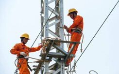 Bộ Công Thương cam kết không thiếu điện trong năm 2020 nhưng vẫn phải chạy dầu giá cao