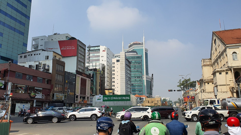 Cận cảnh những ‘thủ phạm’ gây ô nhiễm không khí, khiến người Sài Gòn ngột ngạt - Ảnh 8.