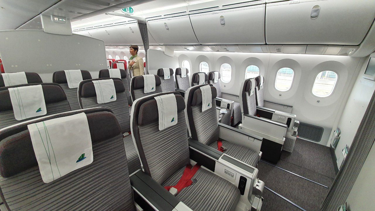 Cận cảnh siêu máy bay thân rộng Boeing 787-9 đầu tiên của Bamboo Airways - Ảnh 7.