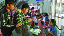 Các hãng hàng không chưa bán hết nửa vé Tết, chỉ khan vé giường nằm ô tô