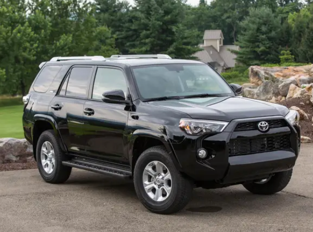 Top 10 ô tô giữ giá nhất sau 5 năm sử dụng: Bất ngờ vị trí của Toyota - Ảnh 5.