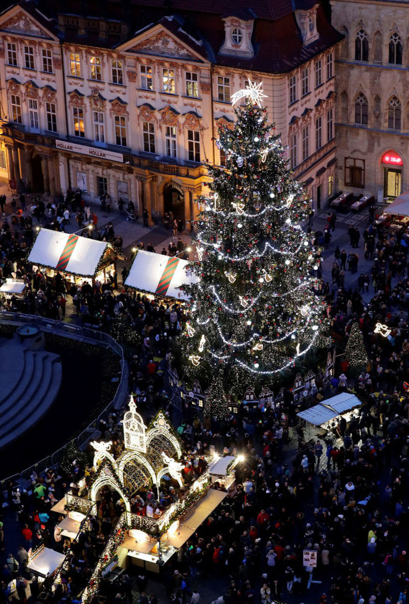 Choáng ngợp với những thành phố lộng lẫy bậc nhất mùa Noel - Ảnh 8. Choáng ngợp với những thành phố lộng lẫy bậc nhất mùa Noel - Ảnh 8.