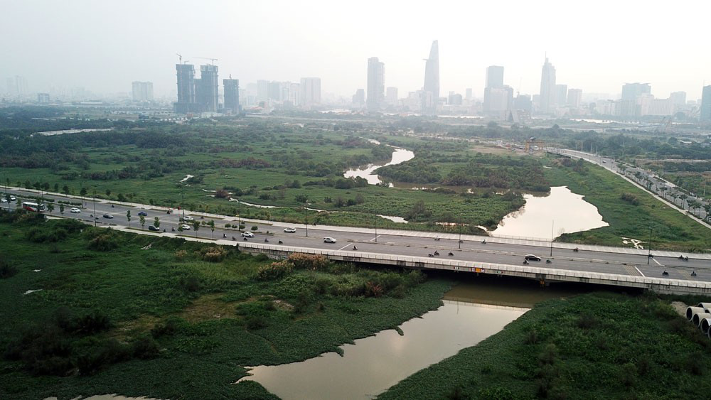 Sửa Luật Đất đai: Gỡ vướng giải phóng mặt bằng - Ảnh 1. Sửa Luật Đất đai: Gỡ vướng giải phóng mặt bằng - Ảnh 1.