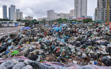Bãi rác Nam Sơn bị chặn, hàng chục nghìn tấn rác của Hà Nội đi đâu?