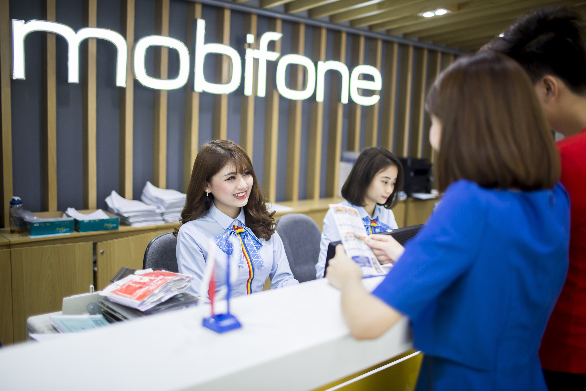 MobiFone ước lãi gần 6.100 tỉ đồng trong năm nay, dự kiến mở rộng sang fintech, AI vào năm sau - Ảnh 1. MobiFone ước lãi gần 6.100 tỉ đồng trong năm nay, dự kiến mở rộng sang fintech, AI vào năm sau - Ảnh 1.