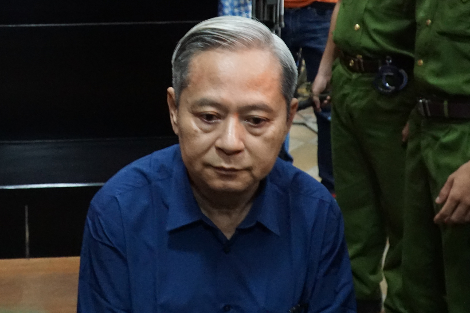 Nguyên Phó chủ tịch TP HCM Nguyễn Hữu Tín: Tôi biết tôi sai rồi, tôi chấp nhận cáo buộc - Ảnh 1. Nguyên Phó chủ tịch TP HCM Nguyễn Hữu Tín: Tôi biết tôi sai rồi, tôi chấp nhận cáo buộc - Ảnh 1.
