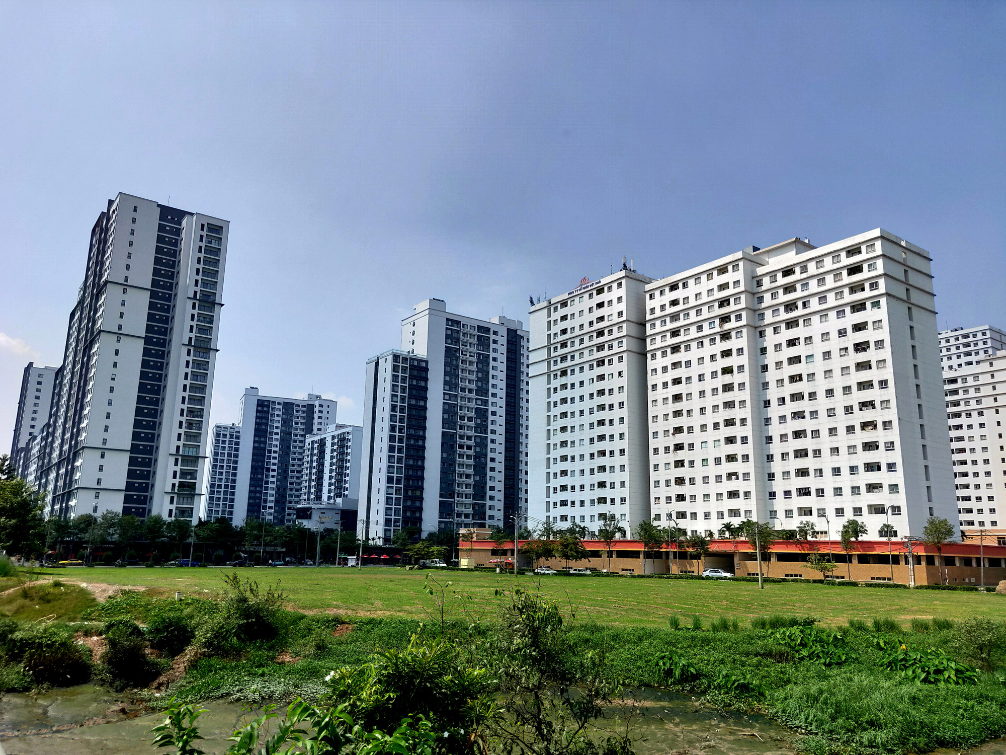 TP HCM siết chặt rà soát, thống kê toàn bộ nhà đất công sản trên địa bàn - Ảnh 1. TP HCM siết chặt rà soát, thống kê toàn bộ nhà đất công sản trên địa bàn - Ảnh 1.