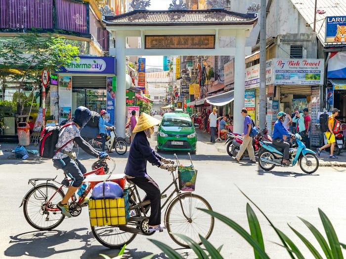 TP HCM lọt top 30 đáng sống cho người nước ngoài năm 2020 - Ảnh 1. TP HCM lọt top 30 đáng sống cho người nước ngoài năm 2020 - Ảnh 1.