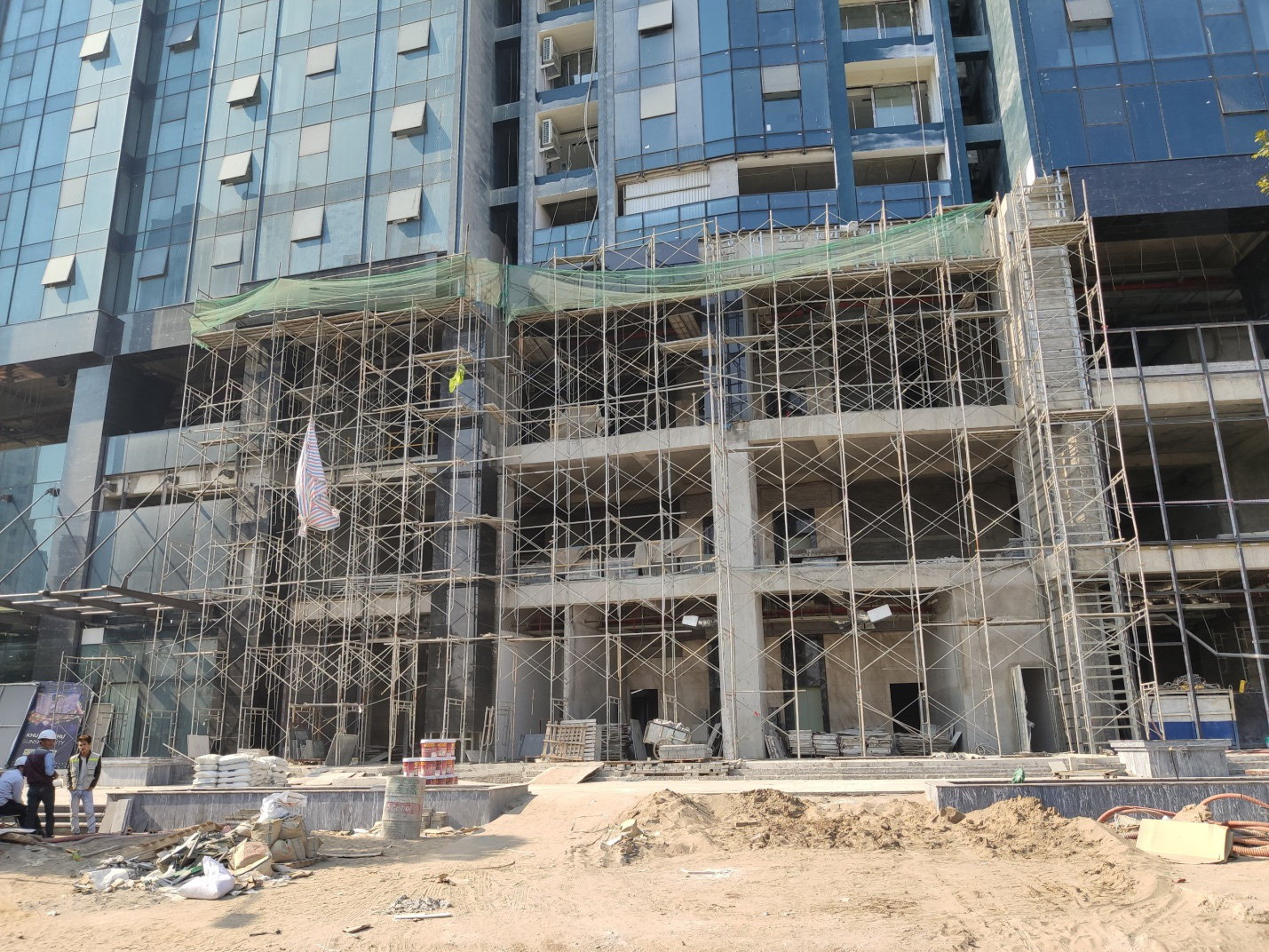 Dự án đang mở bán ở Hà Nội: Sunshine Group lùi thời gian bàn giao căn hộ dự án 5.000 tỉ đồng tại Ciputra Tây Hồ - Ảnh 2. Dự án đang mở bán ở Hà Nội: Sunshine Group lùi thời gian bàn giao căn hộ dự án 5.000 tỉ đồng tại Ciputra Tây Hồ - Ảnh 2.