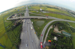‘Lệch pha’ đầu tư cao tốc