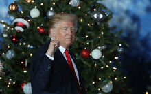 Tổng thống Trump sẽ áp mức thuế mới lên hàng hóa Trung Quốc trước Giáng sinh?