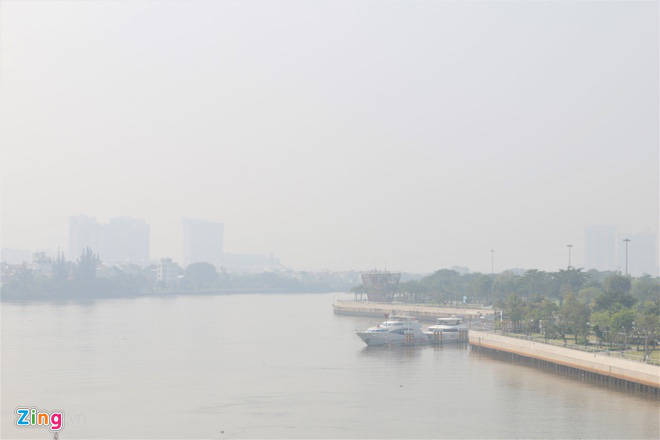 Ô nhiễm không khí ở TP HCM có thể kéo dài đến Tết Canh Tý 2020 - Ảnh 3. Ô nhiễm không khí ở TP HCM có thể kéo dài đến Tết Canh Tý 2020 - Ảnh 3.