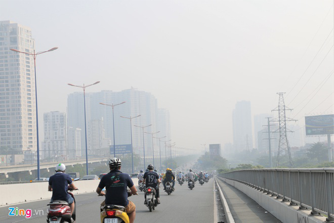 Ô nhiễm không khí ở TP HCM có thể kéo dài đến Tết Canh Tý 2020 - Ảnh 1. Ô nhiễm không khí ở TP HCM có thể kéo dài đến Tết Canh Tý 2020 - Ảnh 1.