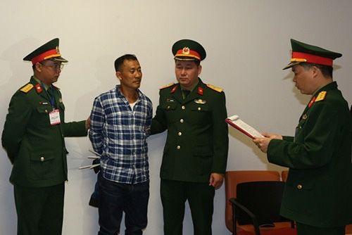 'Trùm' sản xuất xăng giả có thể phải nộp 300 tỉ đồng - Ảnh 1. 'Trùm' sản xuất xăng giả có thể phải nộp 300 tỉ đồng - Ảnh 1.