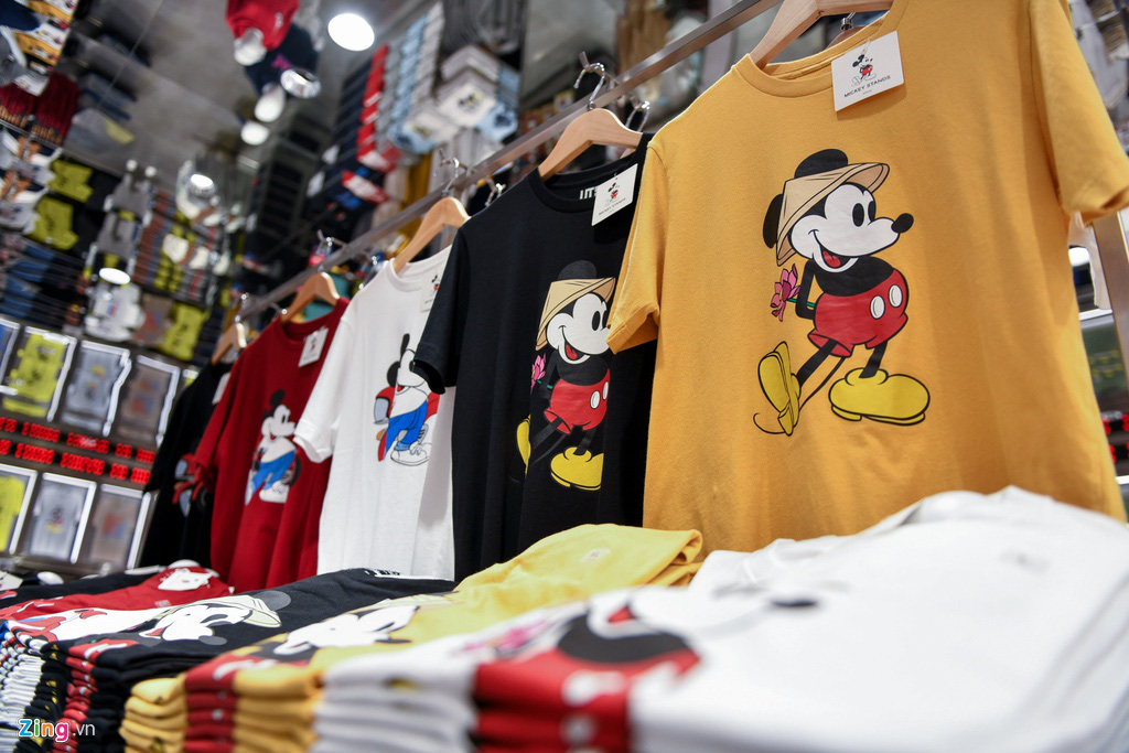 Cửa hàng Uniqlo đầu tiên tại Việt Nam trước ngày khai trương - Ảnh 10. Cửa hàng Uniqlo đầu tiên tại Việt Nam trước ngày khai trương - Ảnh 10.