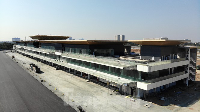Bay trên đường đua F1 đang thành hình ở Hà Nội - Ảnh 10. Bay trên đường đua F1 đang thành hình ở Hà Nội - Ảnh 10.