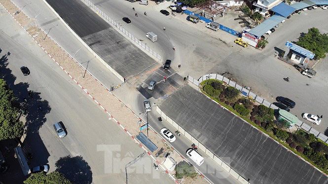 Bay trên đường đua F1 đang thành hình ở Hà Nội - Ảnh 12. Bay trên đường đua F1 đang thành hình ở Hà Nội - Ảnh 12.