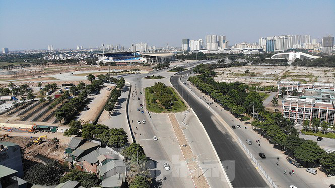 Bay trên đường đua F1 đang thành hình ở Hà Nội - Ảnh 13. Bay trên đường đua F1 đang thành hình ở Hà Nội - Ảnh 13.