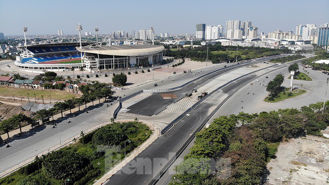 Bay trên đường đua F1 đang thành hình ở Hà Nội - Ảnh 4. Bay trên đường đua F1 đang thành hình ở Hà Nội - Ảnh 4.