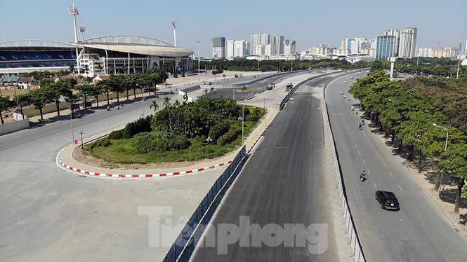 Bay trên đường đua F1 đang thành hình ở Hà Nội - Ảnh 8. Bay trên đường đua F1 đang thành hình ở Hà Nội - Ảnh 8.