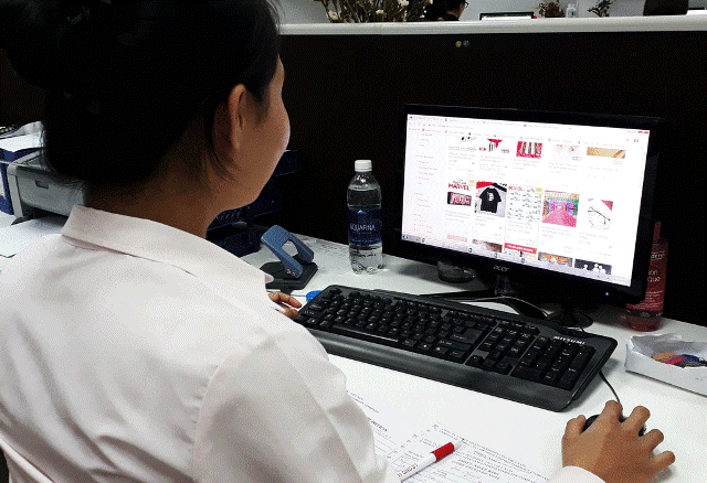 Tìm kiếm về “Bán hàng online” tại Việt Nam tăng trưởng 577% trong 1 thập kỷ qua - Ảnh 1.