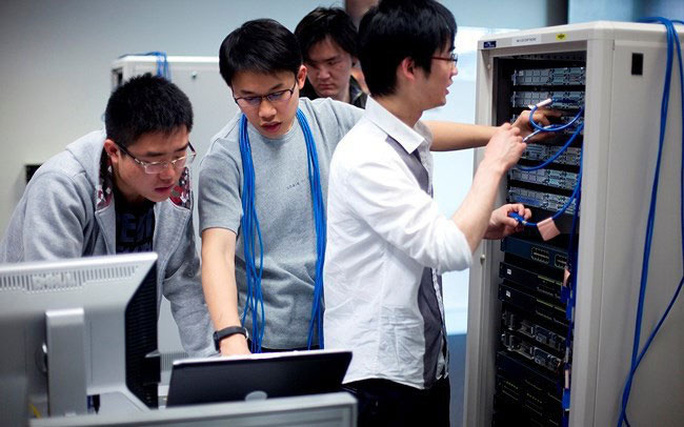 Lương 15.000 USD, vẫn khát nhân sự ngành công nghệ, số hoá - Ảnh 1. Lương 15.000 USD, vẫn khát nhân sự ngành công nghệ, số hoá - Ảnh 1.