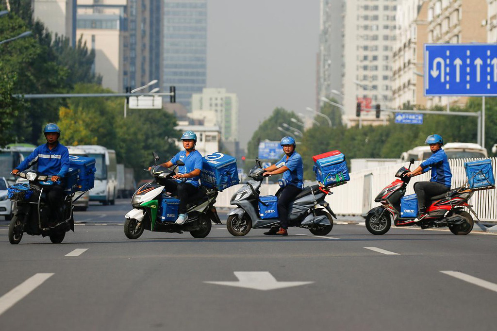 Tài xế giao đồ ăn Trung Quốc liều mạng sống để làm giàu cho Alibaba và Tencent - Ảnh 5. Tài xế giao đồ ăn Trung Quốc liều mạng sống để làm giàu cho Alibaba và Tencent - Ảnh 5.