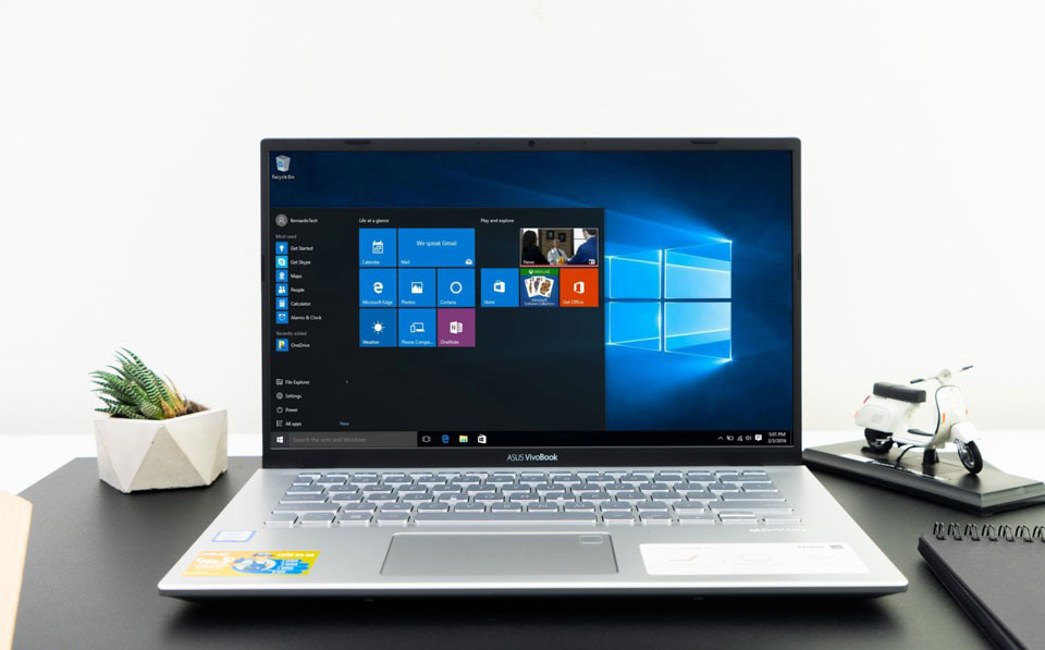Laptop-giam-gia-tuan-nay-Macbook-co-uu-the-hon-o-phan-khuc-sieu-cao-cap 2-crop Laptop-giam-gia-tuan-nay-Macbook-co-uu-the-hon-o-phan-khuc-sieu-cao-cap 2-crop