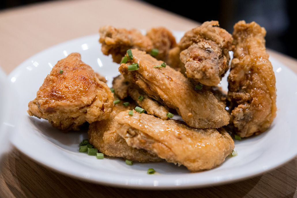 Manam-Patis-Wings-1030x687 Manam-Patis-Wings-1030x687