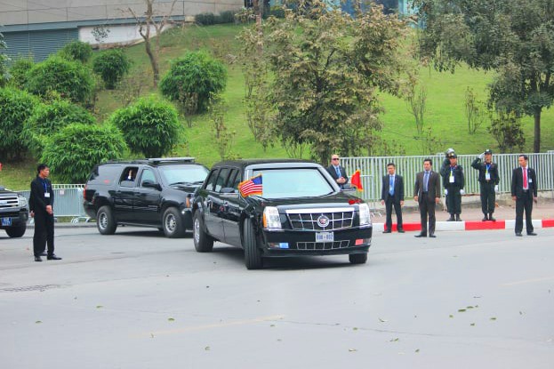 Tổng thống Donald Trump rời Hà Nội, kết thúc hội nghị thượng đỉnh Mỹ - Triều - Ảnh 2. Tổng thống Donald Trump rời Hà Nội, kết thúc hội nghị thượng đỉnh Mỹ - Triều - Ảnh 2.