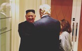 Bất ngờ hình ảnh chia tay sau đàm phán của ông Trump, ông Kim