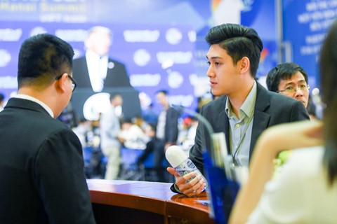 9X đẹp trai, cao 1,82 m phục vụ cho Hội nghị thượng đỉnh Mỹ - Triều - Ảnh 2.