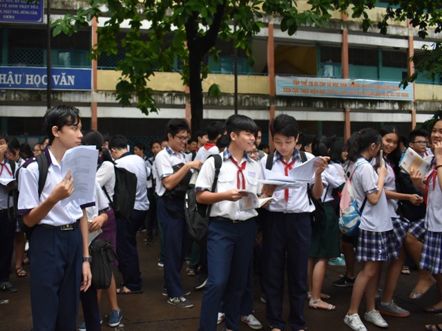 Tuyển sinh 2019-2020: Hơn 30.000 học sinh TP Hồ Chí Minh sẽ trượt lớp 10 công lập - Ảnh 1. Tuyển sinh 2019-2020: Hơn 30.000 học sinh TP Hồ Chí Minh sẽ trượt lớp 10 công lập - Ảnh 1.