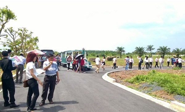 Chị gái Đà Nẵng kể chuyện ‘cò đất’ kiếm 700 triệu/ngày - Ảnh 1.