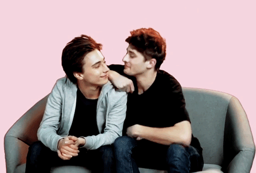5 lý do để hủ nữ nên xem phim đồng tính Skam France season 3 ngay và luôn - Ảnh 15. 5 lý do để hủ nữ nên xem phim đồng tính Skam France season 3 ngay và luôn - Ảnh 15.