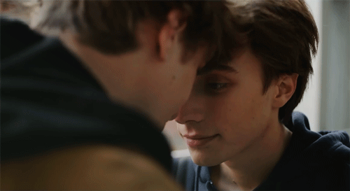 5 lý do để hủ nữ nên xem phim đồng tính Skam France season 3 ngay và luôn - Ảnh 8. 5 lý do để hủ nữ nên xem phim đồng tính Skam France season 3 ngay và luôn - Ảnh 8.