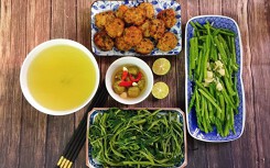 Tối nay ăn gì: Chỉ 100.000 đồng có ngay mâm cơm ấm cúng chiêu đãi gia đình