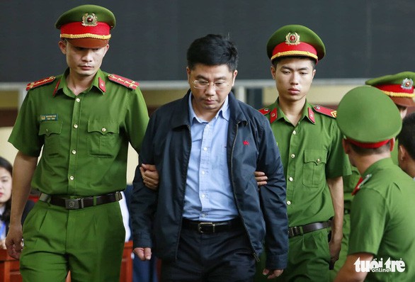 Tòa tuyên y án hai ông trùm Phan Sào Nam và Nguyễn Văn Dương - Ảnh 3. Tòa tuyên y án hai ông trùm Phan Sào Nam và Nguyễn Văn Dương - Ảnh 3.