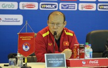 HLV Park Hang Seo chia sẻ lí do dẫn dắt cả U22 Việt Nam và ĐTQG, tiết lộ ngày tái kí hợp đồng mới