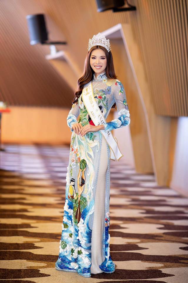 Sao Việt hôm nay (13/3): Minh Tú đội vương miện dự sự kiện, Thanh Hà góp mặt trên ghế nóng Giọng hát Việt 2019 - Ảnh 2. Sao Việt hôm nay (13/3): Minh Tú đội vương miện dự sự kiện, Thanh Hà góp mặt trên ghế nóng Giọng hát Việt 2019 - Ảnh 2.