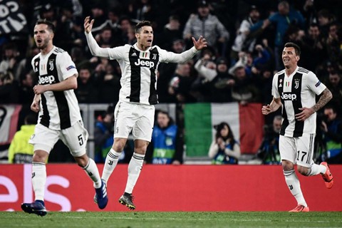 Ronaldo tuyên chiến, Messi có trả lời? - Ảnh 1. Ronaldo tuyên chiến, Messi có trả lời? - Ảnh 1.
