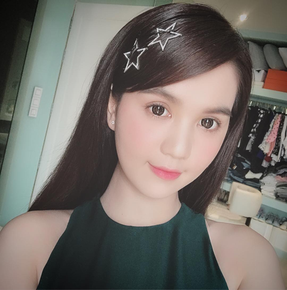Những mẫu kẹp tóc được Ngọc Trinh, Kỳ Duyên và nhiều mĩ nhân Việt thi nhau sủng ái - Ảnh 8. Những mẫu kẹp tóc được Ngọc Trinh, Kỳ Duyên và nhiều mĩ nhân Việt thi nhau sủng ái - Ảnh 8.