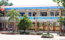 Cô giáo 'không giảng bài suốt ba tháng' không thể tiếp tục đứng lớp