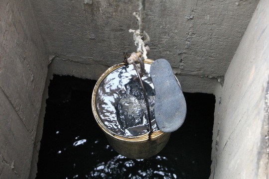 Người trẻ Sài Gòn chui xuống cống xem dưới đó có gì? - Ảnh 4. Người trẻ Sài Gòn chui xuống cống xem dưới đó có gì? - Ảnh 4.