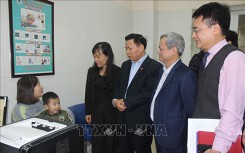 Lãnh đạo tỉnh Bắc Ninh thăm bệnh nhân vụ nhiễm sán lợn