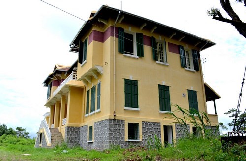 Rạp hát Hòa Bình và Dinh tỉnh trưởng Đà Lạt sẽ bị đập bỏ, di dời - Ảnh 2.