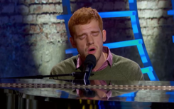 Nam ca sĩ đồng tính gây chú ý tại vòng loại American Idol 2019