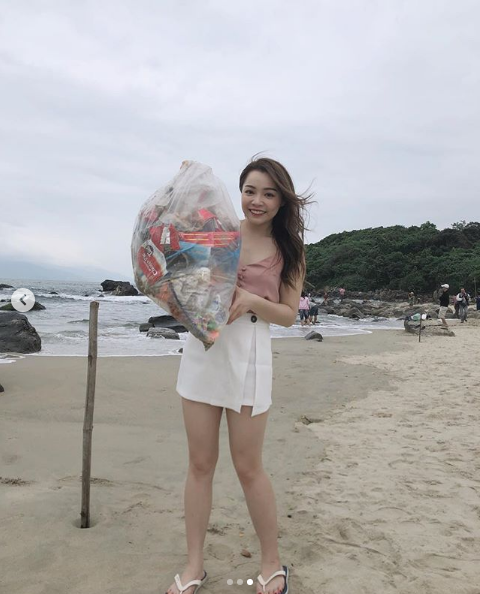 Giới trẻ Việt Nam hưởng ứng trào lưu dọn rác: Khi việc sống ảo trở nên có ý nghĩa - Ảnh 13. Giới trẻ Việt Nam hưởng ứng trào lưu dọn rác: Khi việc sống ảo trở nên có ý nghĩa - Ảnh 13.